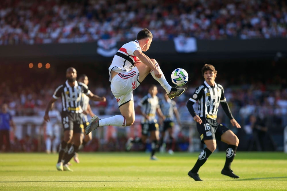 Calleri do São Paulo durante Paulistão